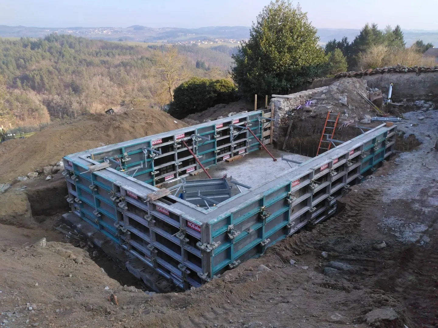 Piscine & mur de soutènement